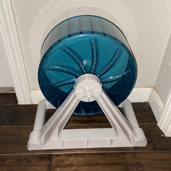 hamster stuff - Picture 3 of 5